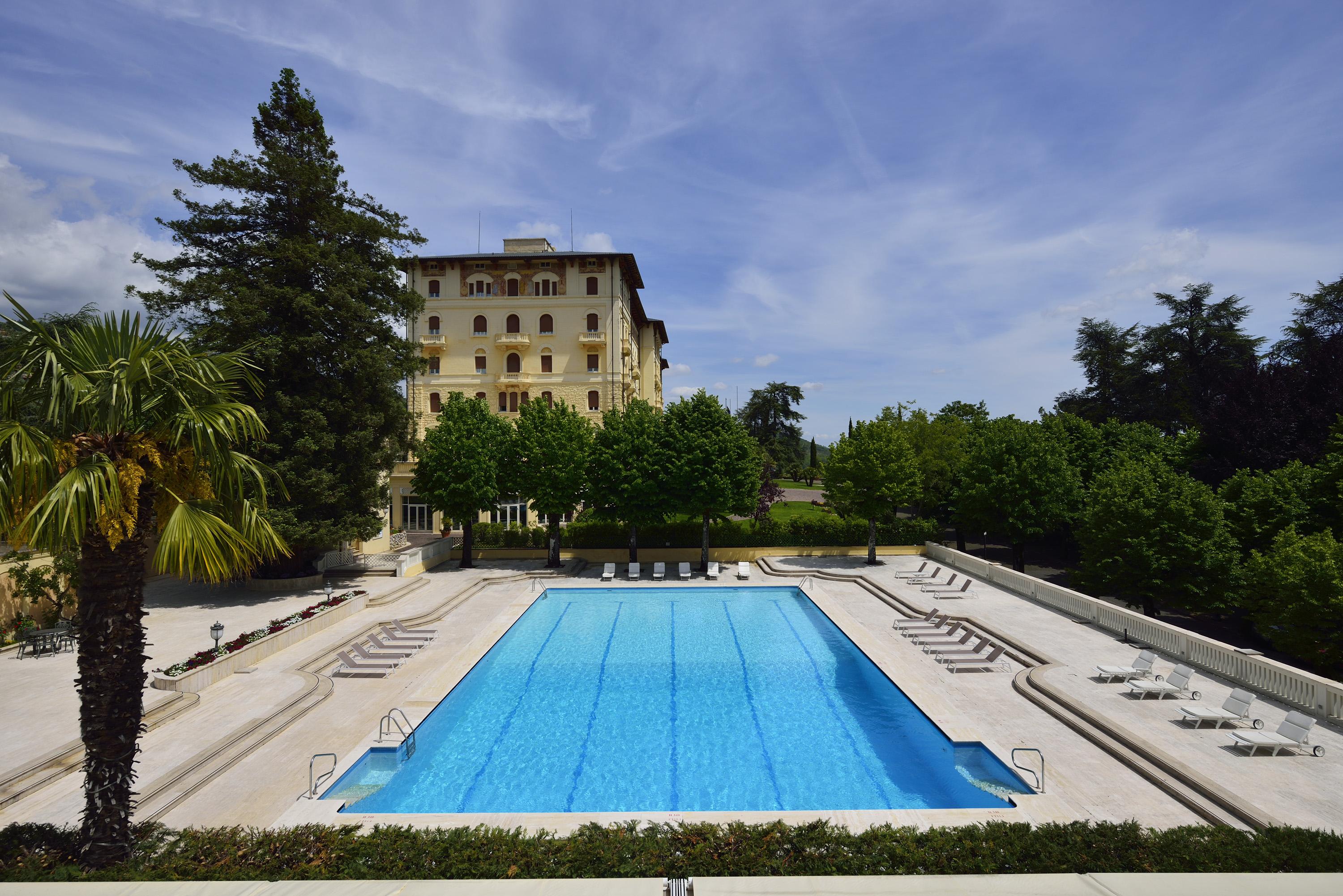 Grand Hotel Palazzo Della Fonte Fiuggi Exterior photo